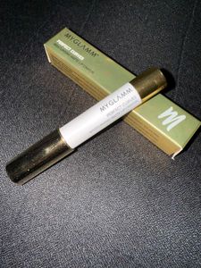 MYGLAMM moisturizing Matte Lip Crayon