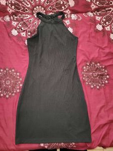 Elegant black bodycon dress by Tokyo Talkies