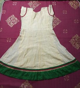 Elegant Embroidered Kurta