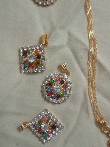 Chains With Pendant