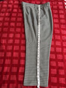 Houndstooth Cropped Trousers