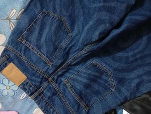 Stylish Patterned Knee Length Jeans