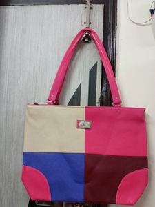 New Condition Multicolour Handbags