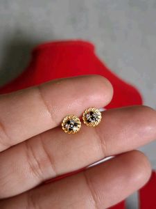 Stud Earrings Gold