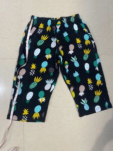 Pineapple Printed 2/3 Casual Cotton Pant