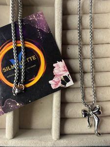 anti-tarnished bow necklace
