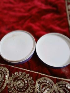 Pose Setting Powder
