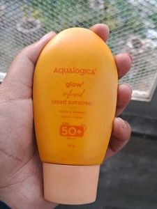 Aqualogica tinted sunscreen
