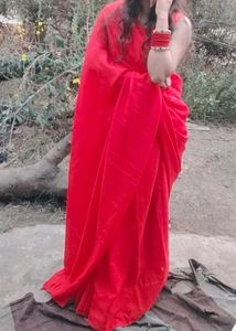 Elegant Red georgette Saree with stitched blouse