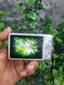 Canon Ixus 115 with Accessories