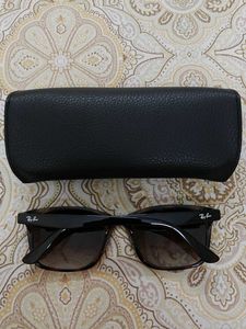 Ray-Ban Sunglasses with case