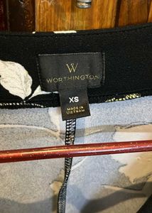 OLD MONEY IMPORTED WORTHINHTON V-Neck Top