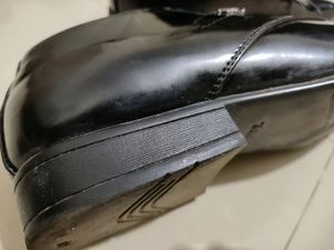 Bukit Professional Black Job Shoes