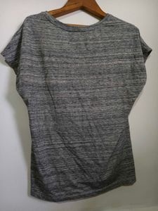 Gray Floral Tee Large/ XL/ XXL upto 40 inches