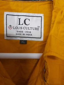 Men&#39;s Casual Shirt
