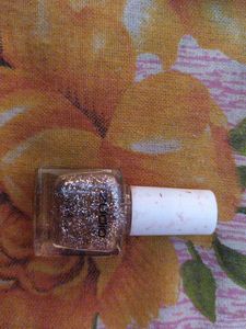 Nail Paint,Bindi And Earring combo