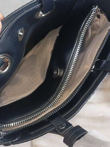 Min  Handbag🆕🖤