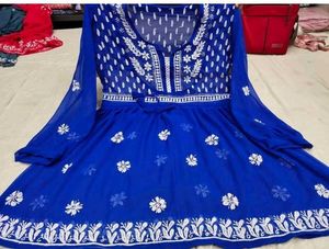 Georgette Chikankari Short Gown 👗