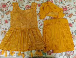 Beautiful Cord Set 🌼