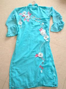 Floral Embroidered Kurta