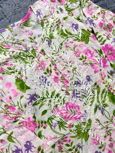 White Floral Chikankari Kurta- Unused- Bust 34