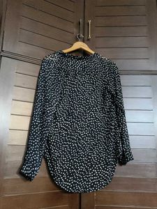 Women Black Heart Print Front Tie Blouse Top