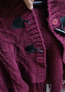 Stay Cozy &amp; Stylish with Elegant Winter Poncho