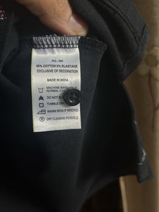Levi’s Polo Neck Black Tshirt Women