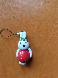 Strawberry MIFFY Clay charm🍓
