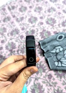 Honor Band 4 With Original Charger And Box