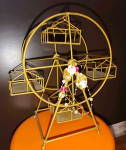Golden Metal Giant Wheel