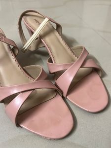 Mochi Stone Heels 💫