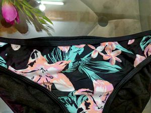 🇬🇧💕Black Colour Printed Beautiful Bottom Wear