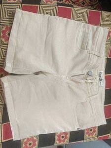 Classic Beige Shorts