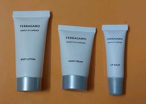 Ferragamo Bianco di Carrara Set