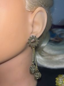 Golden Jhumka Earring Set