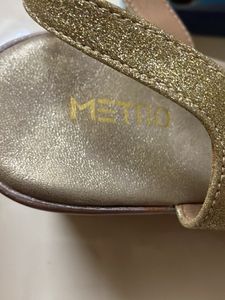 Metro Gold Shoes