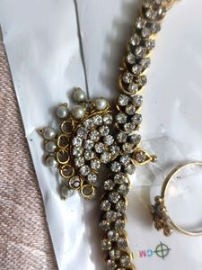 Jewellery Set with earrings and Ring