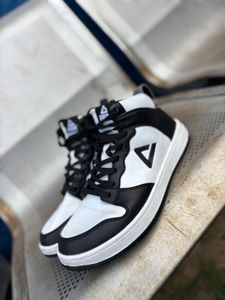 Peak Shoes