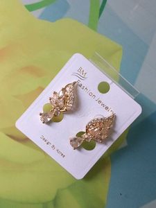 Elegant Gold Drop Earrings