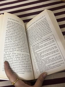 Women And The Weight Loss Tamasha By Rujuta Diweka