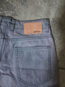 These Are Wide-leg Jeans