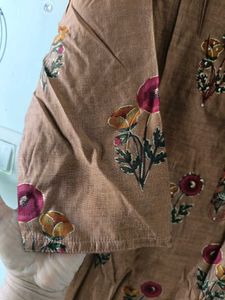 Floral Print Kurta And Pant Set
