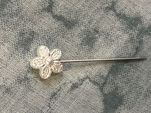 Hijab Pearl Pins | Vintage Floral Lapel Pin