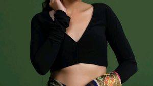Black Blouse