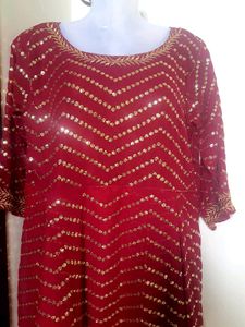Elegant Maroon Sequin Embellished Dress