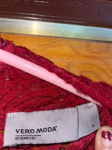 Vero Moda Red Lace Party top M/38