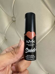 NYX Nude Lipstick
