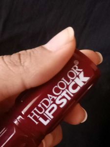 Huda Color Lipstick