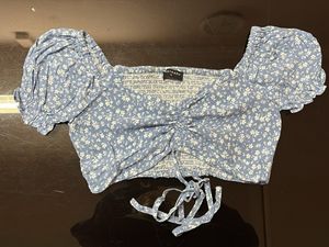 Blue floral crop top